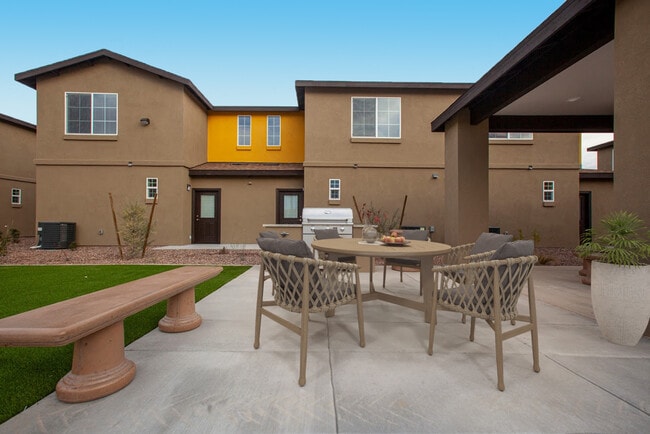 Parrilla para barbacoa comunitaria - San Vicente Townhomes