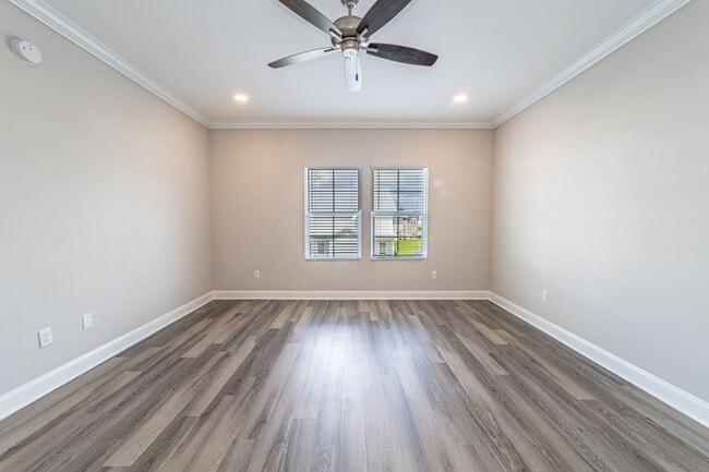 Photo - 133 Promenade Pl