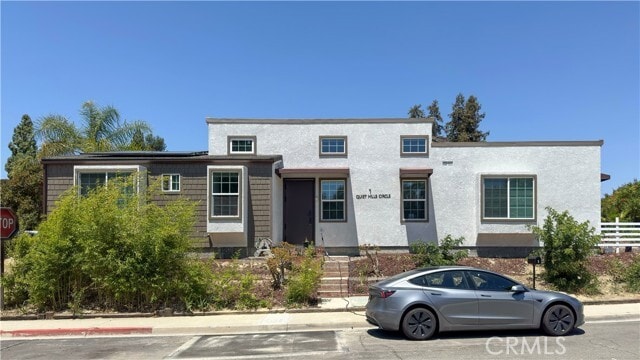Building Photo - 1 Quiet Hills Cir