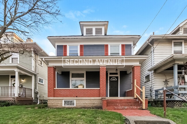 Building Photo - 671 Franklin St