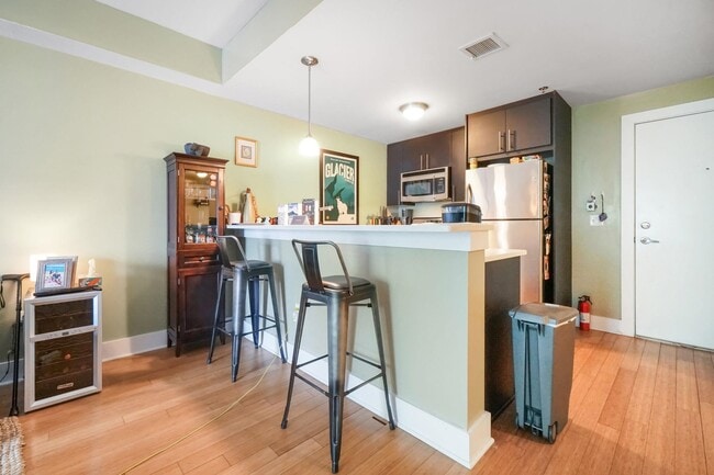 Photo - 636 5th St Unit 405