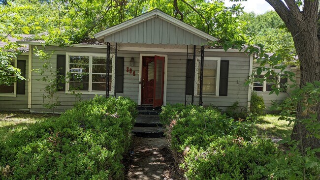 Photo - 304 Linda Dr