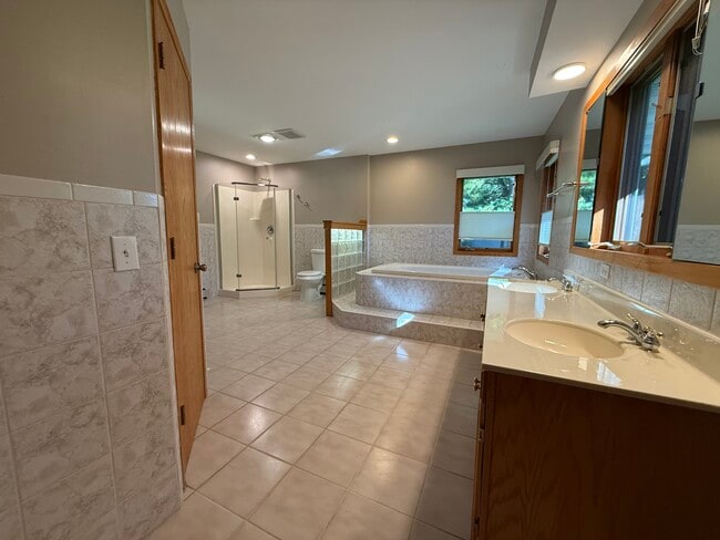 Photo - 7036 Willow Ln