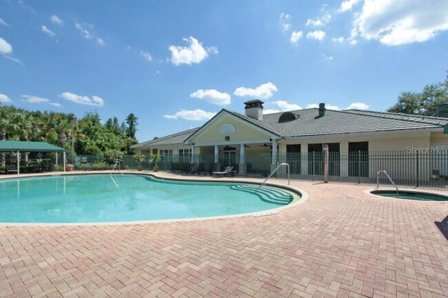 18119 Back Stretch Ln