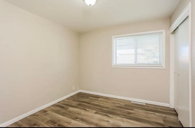 Photo - 16805 E Maplewood Dr