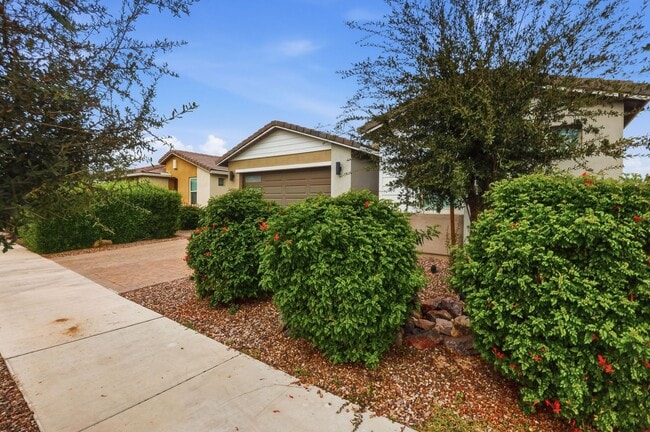 Building Photo - Stunning Queen Creek Home – Modern Comfort in the Spur Crossing Community