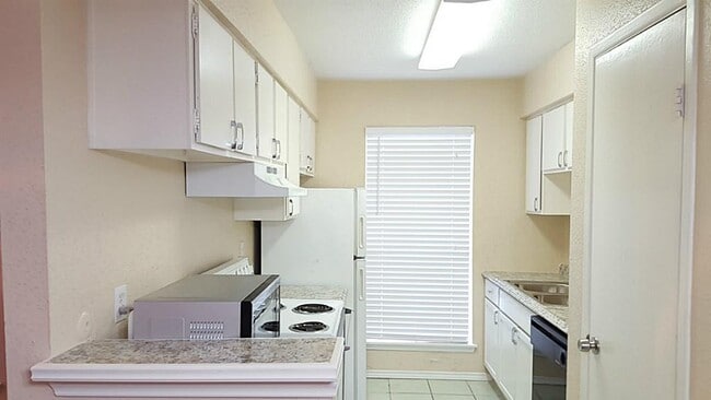 Building Photo - 6200 Ranchester Dr Unit 156 Rental