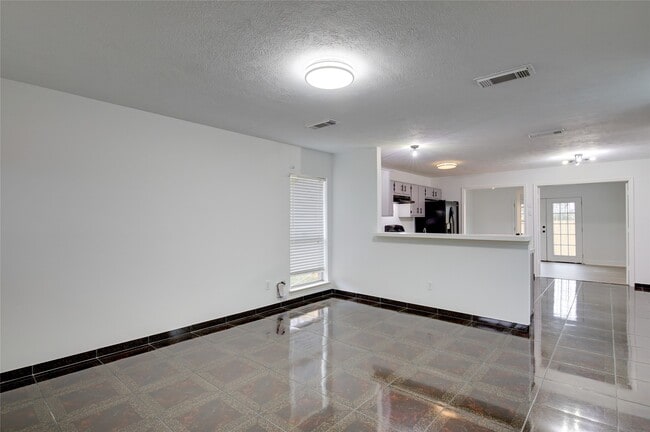 Photo - 12807 Ambrose St