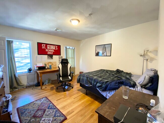 Photo - 128 Hillside St Unit 3T