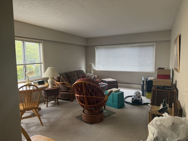 Building Photo - 908 Cook St Unit 107