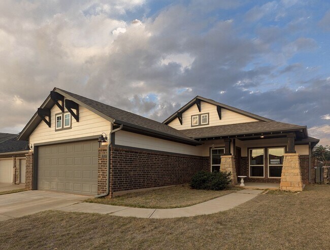 Building Photo - Modern Norman Home | Storm Shelter, Covered Patio, Community Pond & Park!