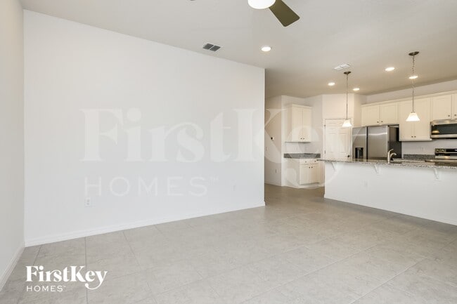 Photo - 1585 Isleta Lp