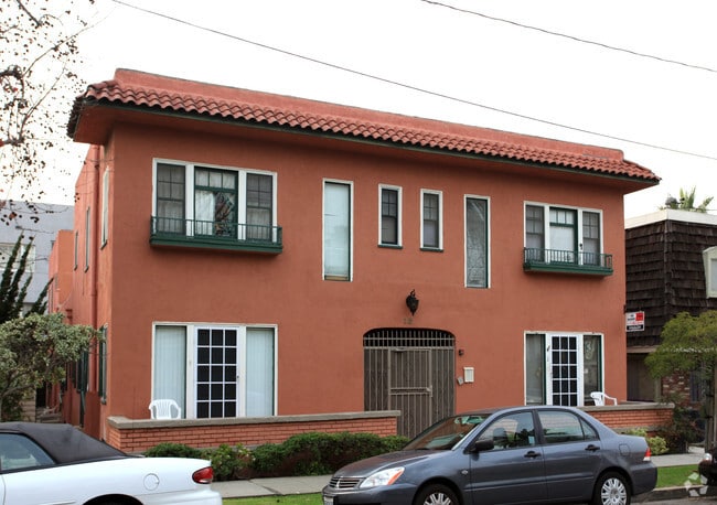 Building Photo - 33 Orange Ave