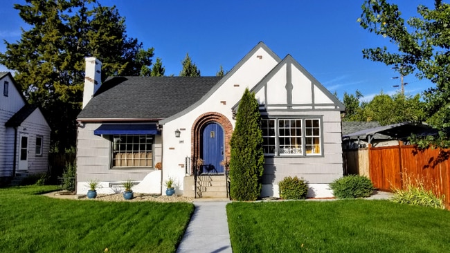 Photo - 2104 W State St