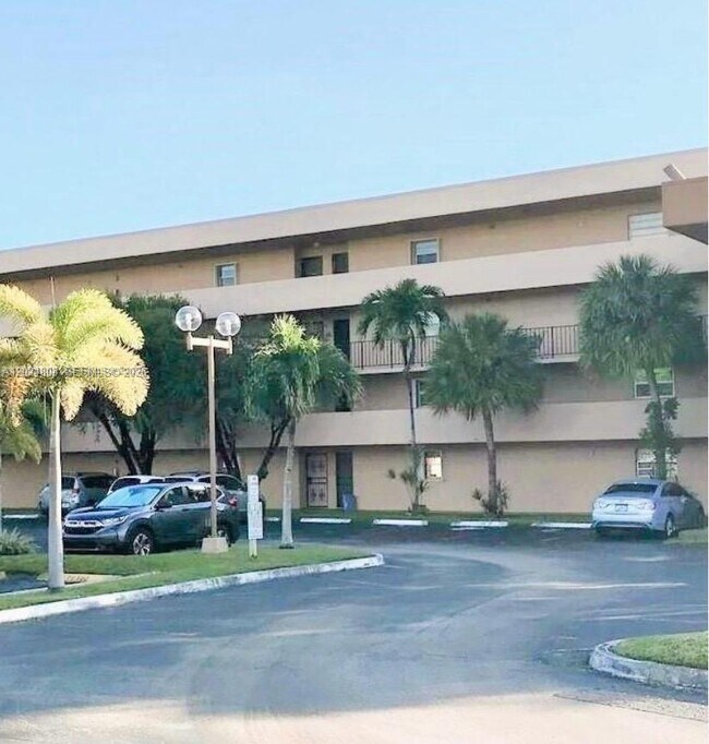 Building Photo - 502 NW 87th Ave Unit 403