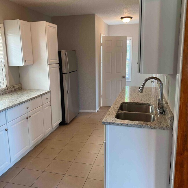 Photo - 3447 Bales Ave