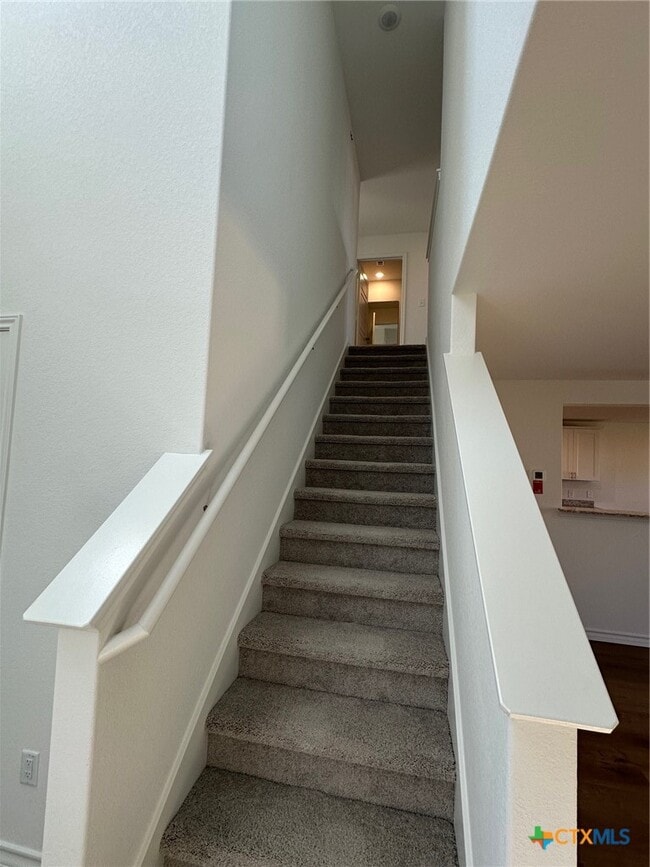 Photo - 945 Heartseed Ave