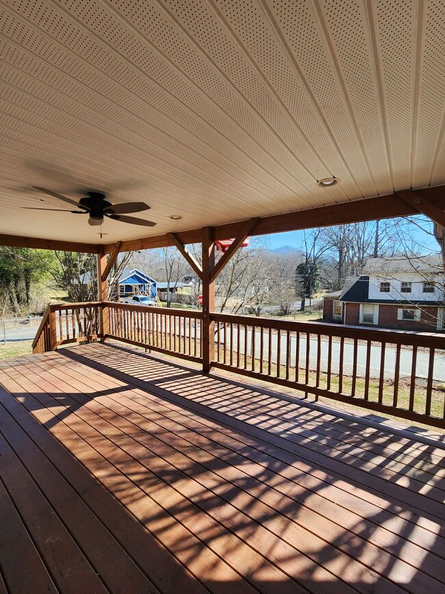 285 Avena Rd