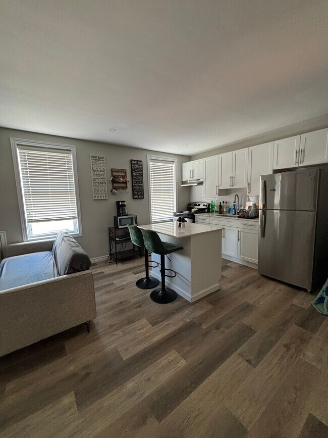 Photo - 178 Front St N Unit 402