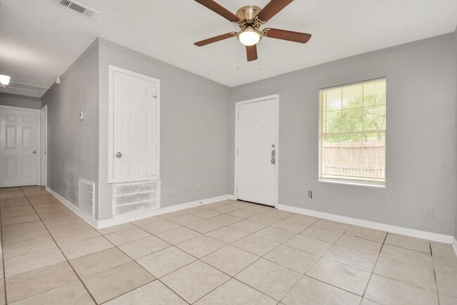 Photo - 8622 Elbert St
