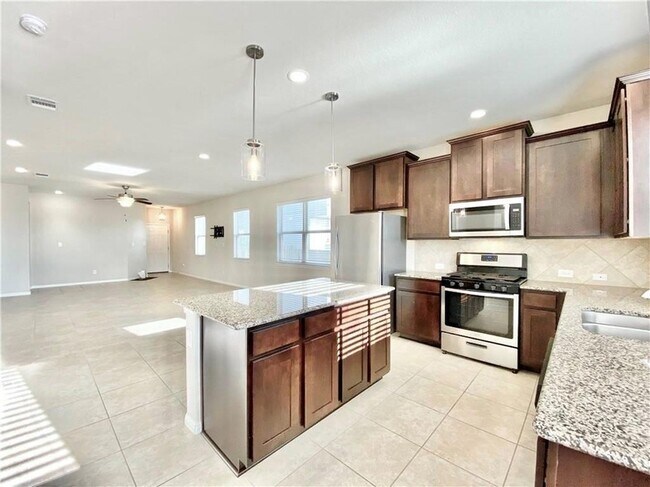 Photo - 148 Shearwater Ln