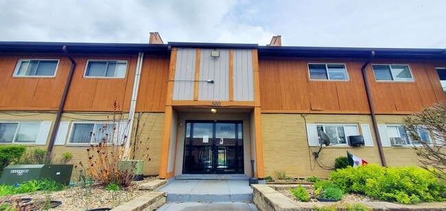 Photo - 860 E Old Willow Rd Unit 242