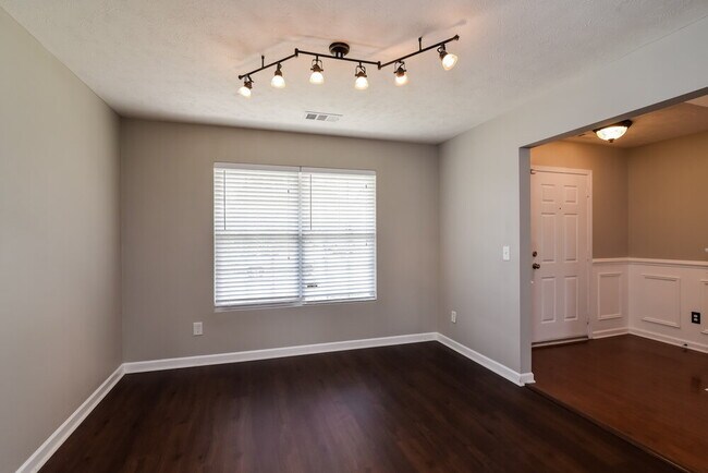 Photo - 1008 Gannett Rd