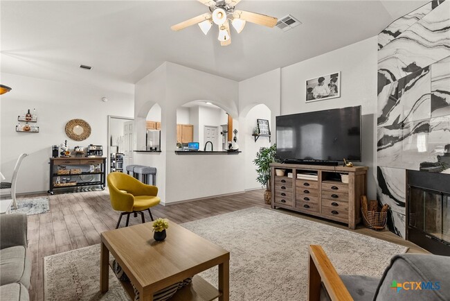 Photo - 5402 Birmingham Cir