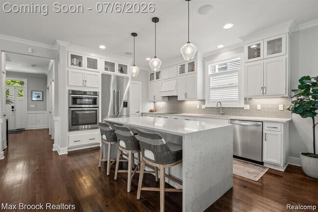 Photo - 402 N Alexander Ave