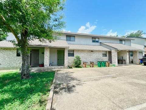 Building Photo - 3601 N Hills Dr