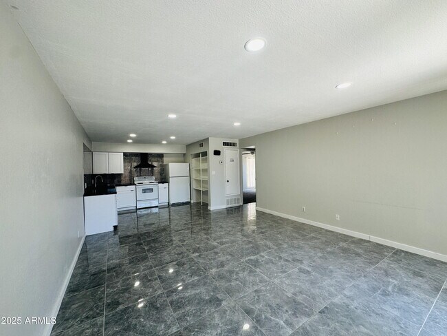 Photo - 2675 E Silk Oak Dr