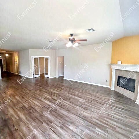 Photo - 1208 Willowbrook Dr
