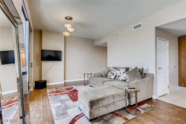 Photo - 200 W Sahara Ave Unidad 2912