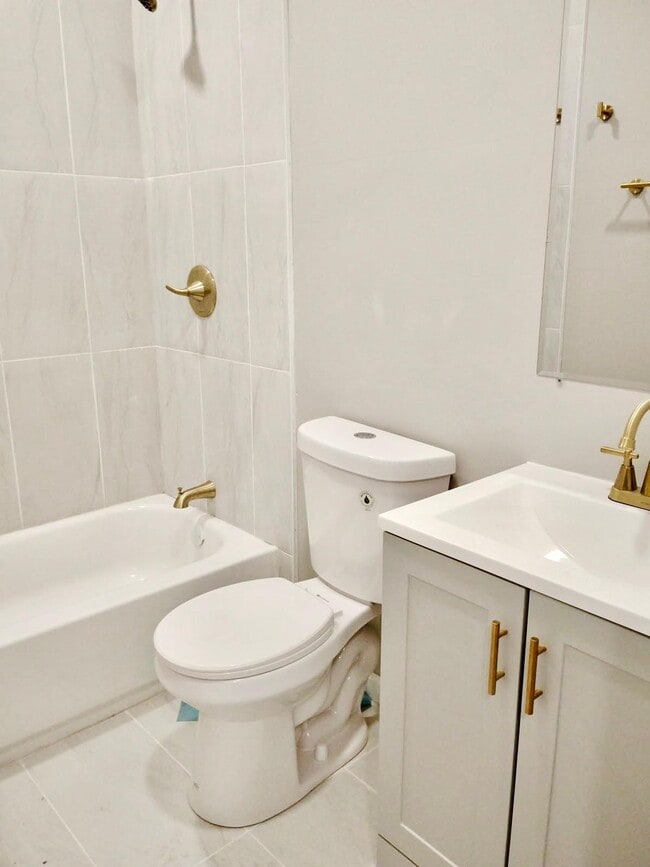 Photo - 1536 S Napa St