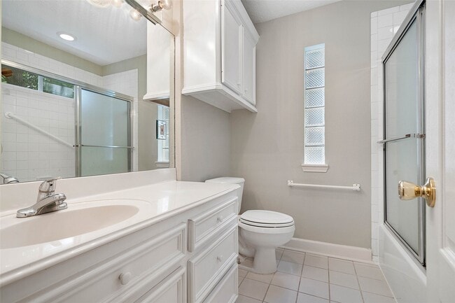 Photo - 4608 Woodhead St