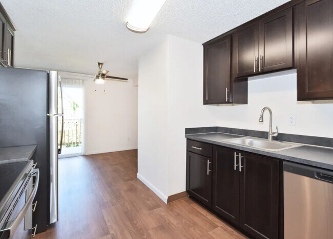 Photo - Brookwood Apartments