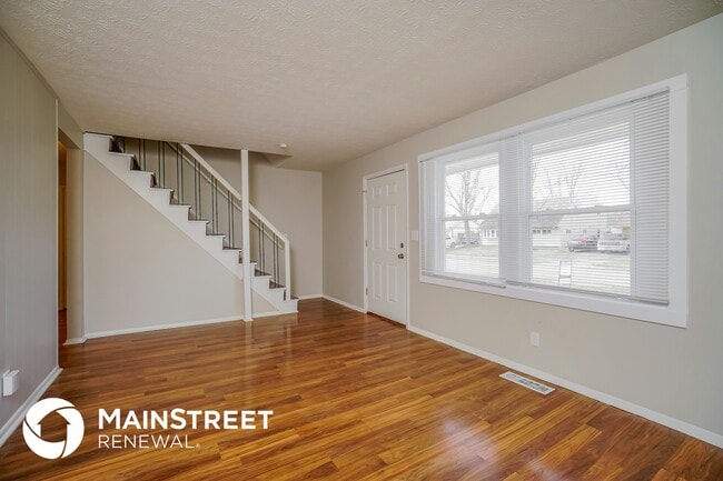 Photo - 1290 Elderwood Ave