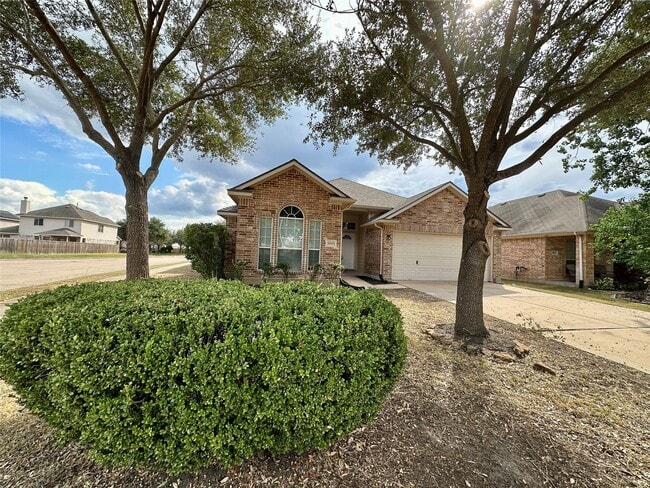 Photo - 20203 Goss Hollow Ln