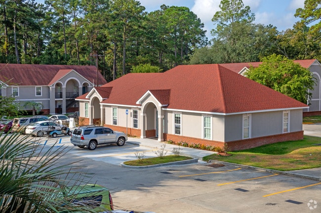 Clubhouse 2