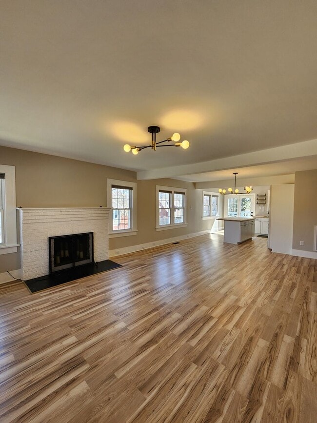 Photo - Oakley Rental with Most Utilities Included!