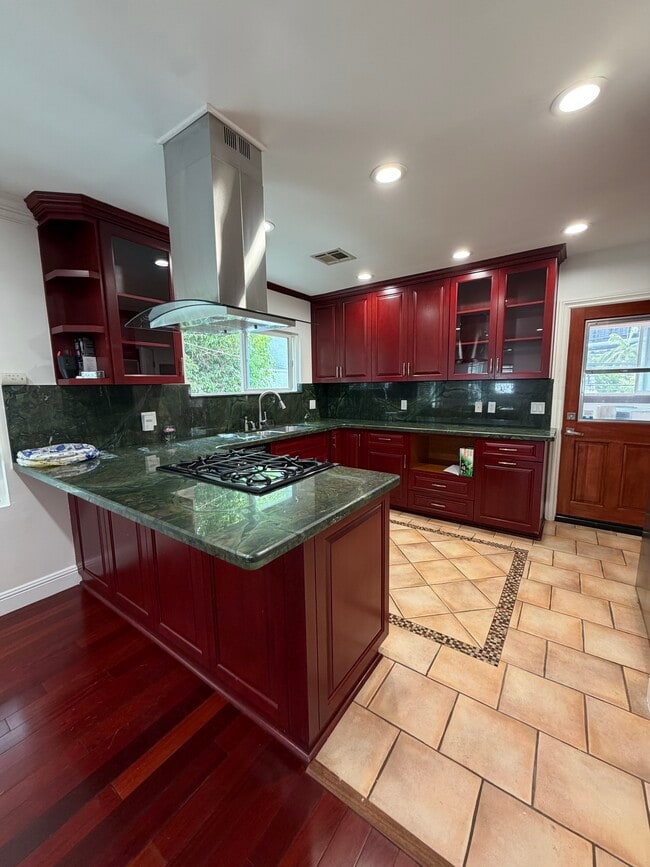 Photo - 10394 Almayo Ave Unit 10394