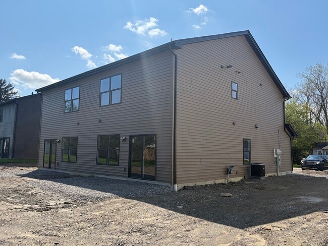 Photo - 4260 Greenfield Pkwy Unit 4260 Greenfield Parkway