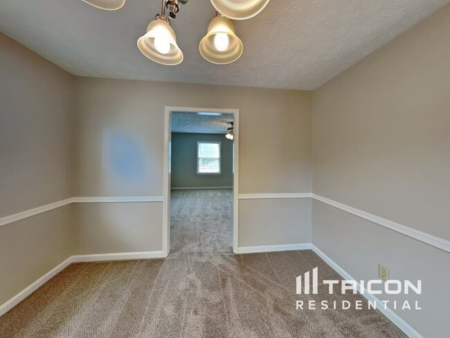 Photo - 414 Breezy Dr SW