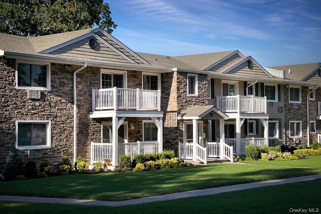 Photo - 4 Williams Blvd Unit 2G