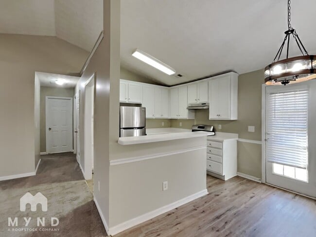 Photo - 185 Waters Edge Dr