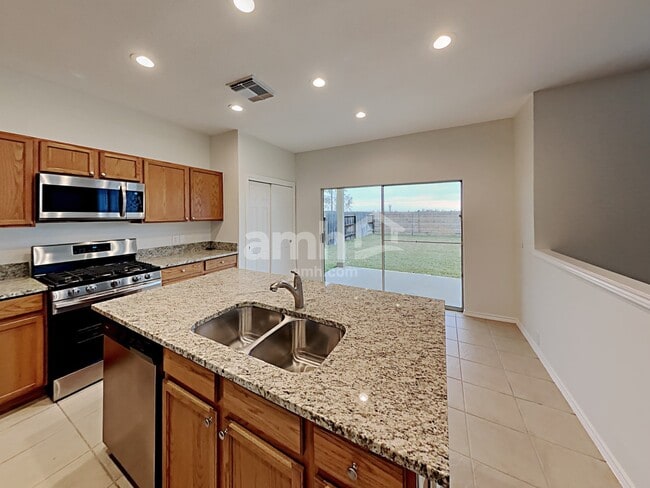 Photo - 26139 Flinton Dr