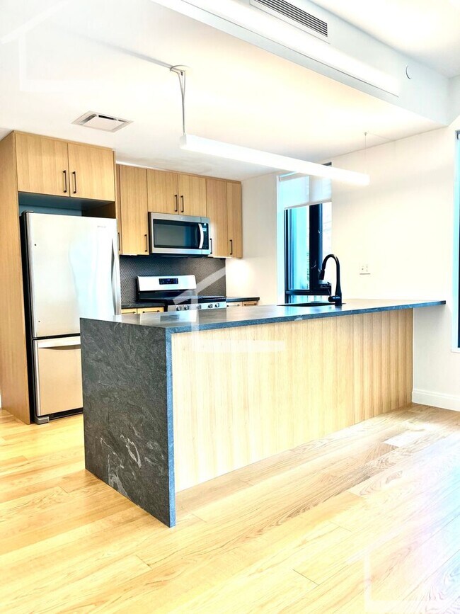 Photo - Avl NOW! No fee! New const. 2BR/2BA near P...