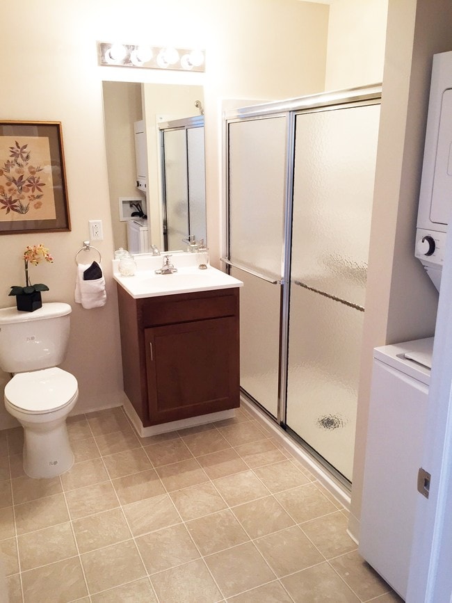 Photo - Glenwood Square Senior Apartments