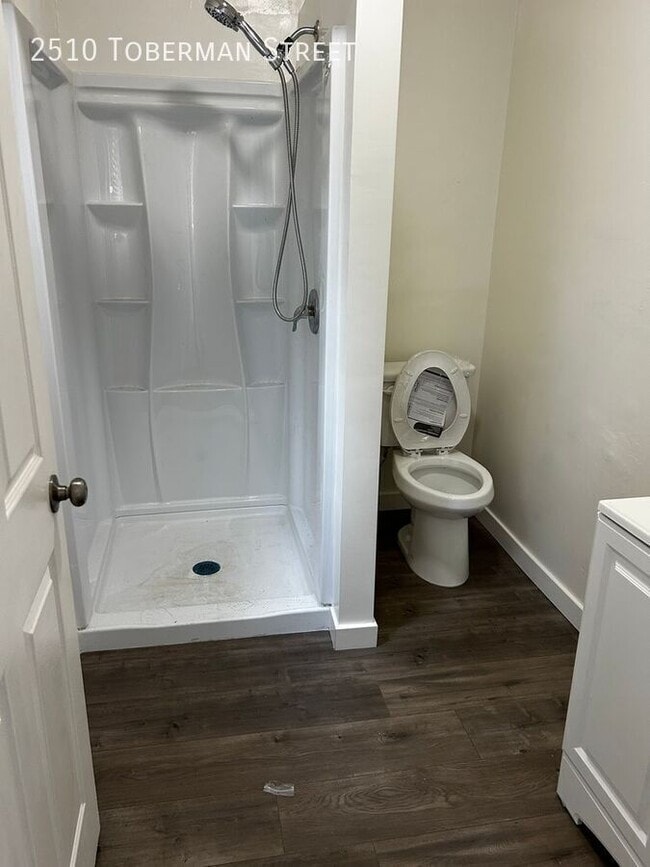Photo - 2510 Toberman St