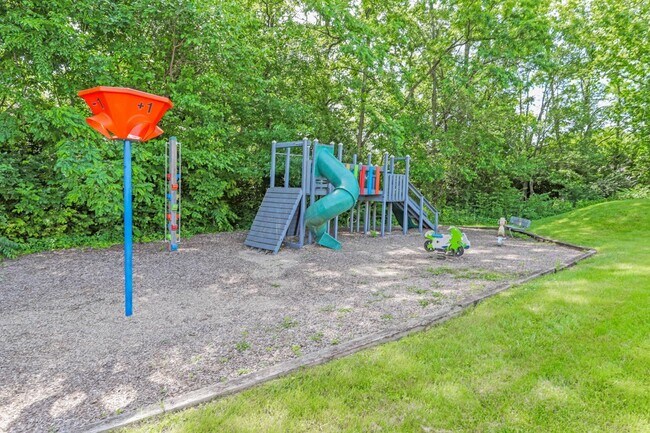 Photo - 319 Blair Ct